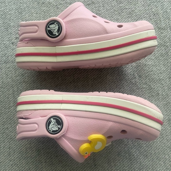 CROCS Kids Size 6C Light Pink Clogs with Fun Charms - Picture 3 of 13